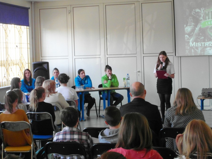 Aktywność fizyczna podstawą zdrowia - MKS i młodzi kibice z Gimnazjum nr 3