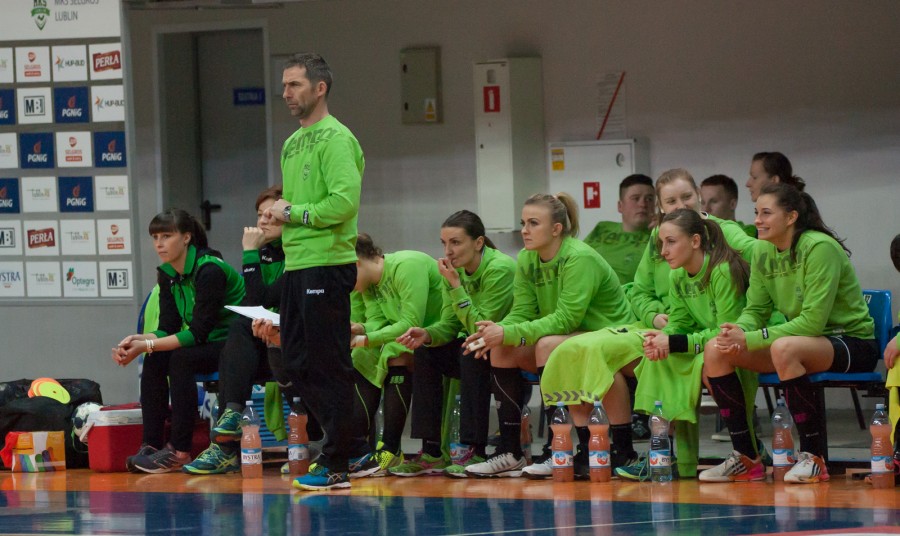 Korespondencyjna walka o fotel lidera