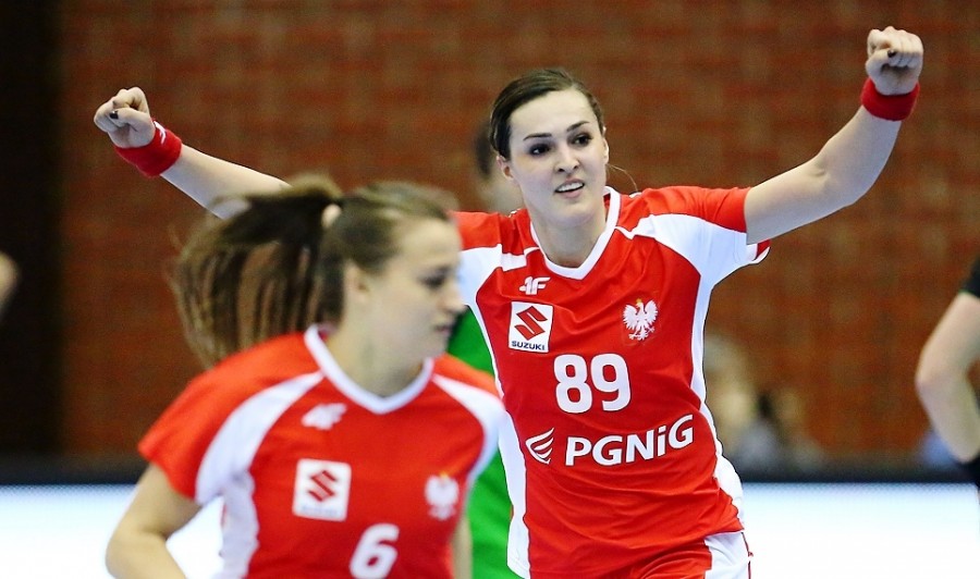 Cztery szczypiornistki MKS w kadrze