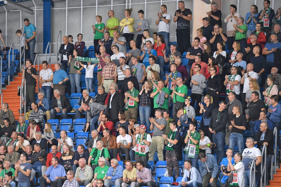 Sprzedajemy bilety na mecze z Koroną i KPR