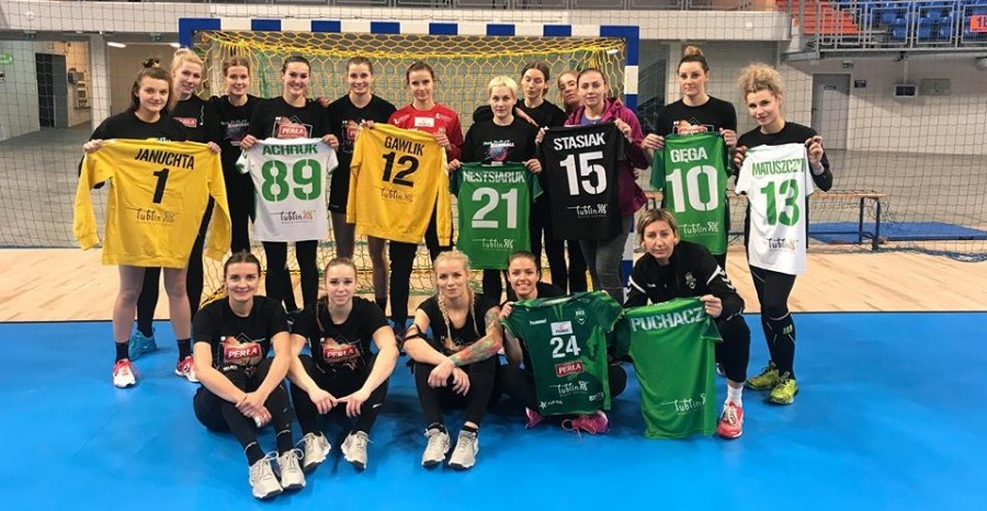 Wspieramy akcję #RęcznaPodChoinkę