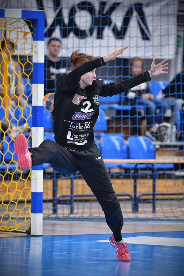 Kapitalna Pani Kapitan!